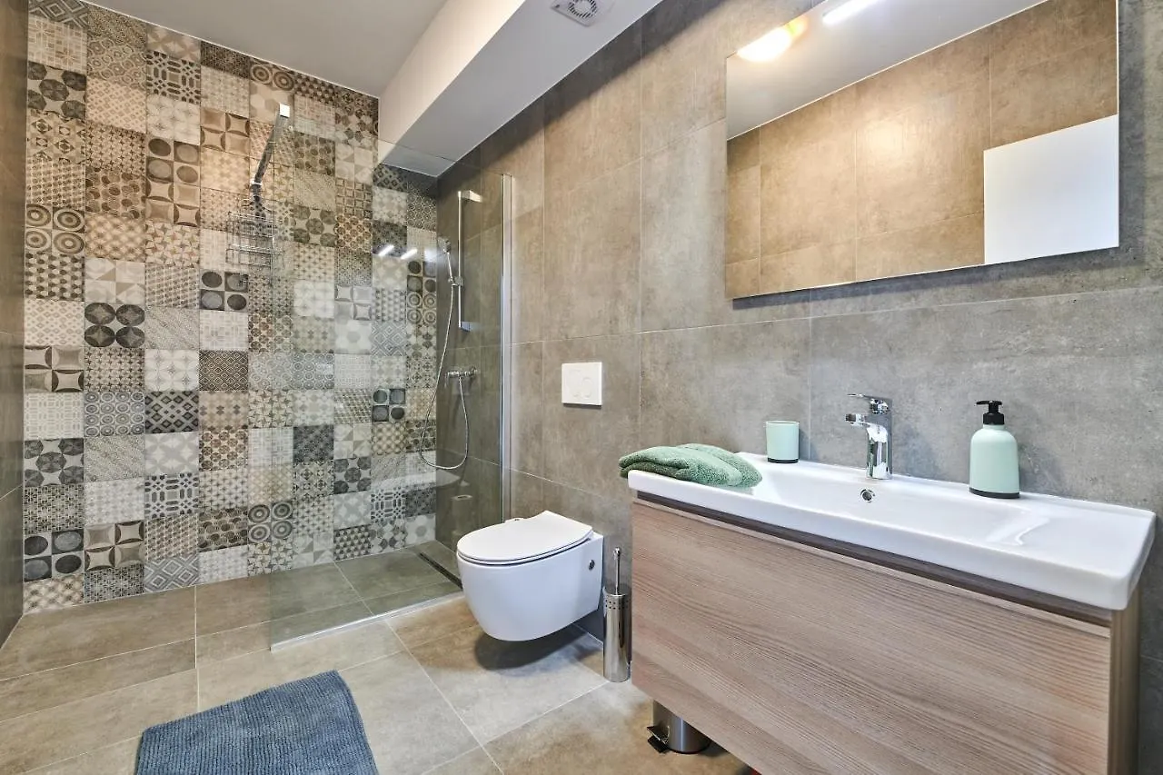 Appartamento Apartmani Ivana Umago